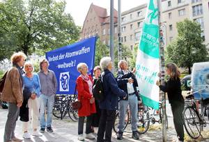 Flaggentag der Mayors for Peace 2025 Berlin Friedrichshain
