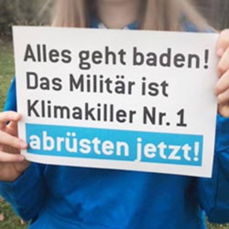Protestaktion "abrüsten statt aufrüsten". Foto: IPPNW.