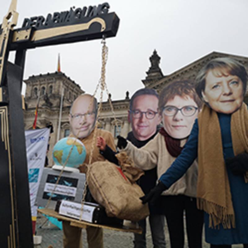 Kunst- und Protestaktion gegen Rüstungsexporte am 26.02.2020 in Berlin. Foto: IPPNW
