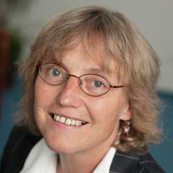 Angelika Claußen