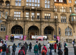 22. Januar 2021: Kundgebung vor dem Rathaus anlässlich des Inkrafttretens des Atomwaffenverbotsvertrages. 