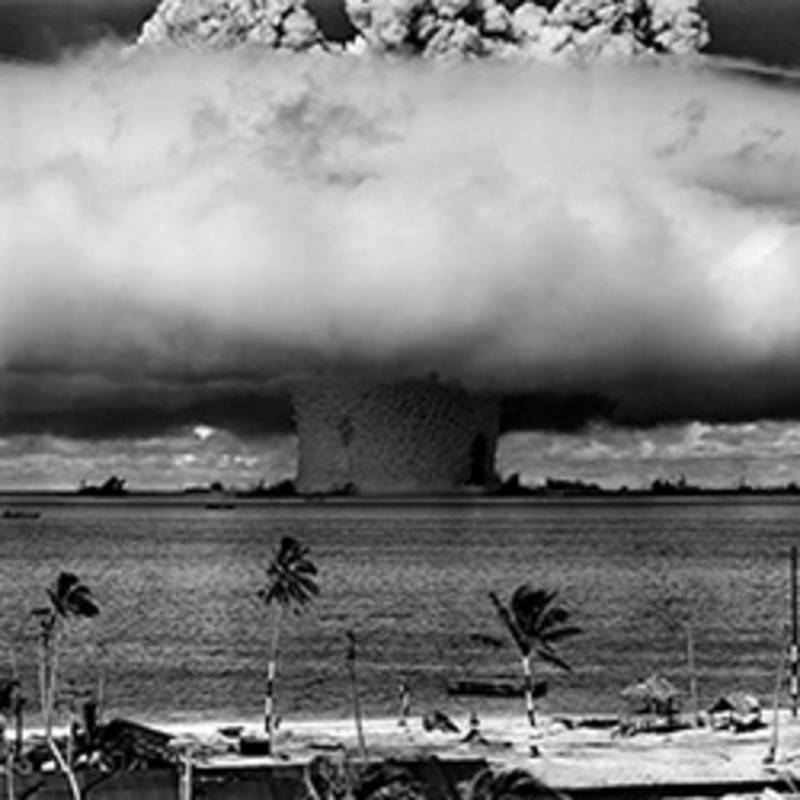 Am 25. Juli 1946 zündete die US-Armee den „Baker“-Unterwasseratomtest in der Nähe des Bikini-Atolls mit einer Sprengkraft von 21.000 Tonnen TNT-Äquivalent. © U.S. Department of Defense