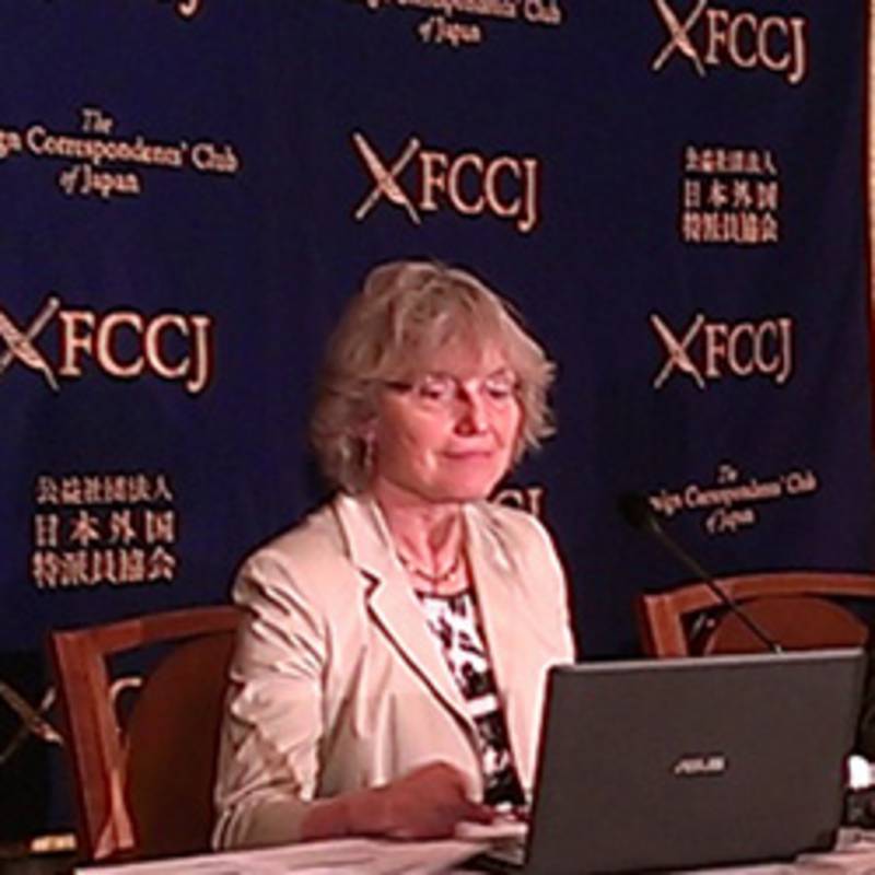 Pressekonferenz mit Dr. Angelika Claußen im Foreign Correspondent´s Club of Japan in Tokio am 4.2.2016, Foto: Ian Thomas Ash