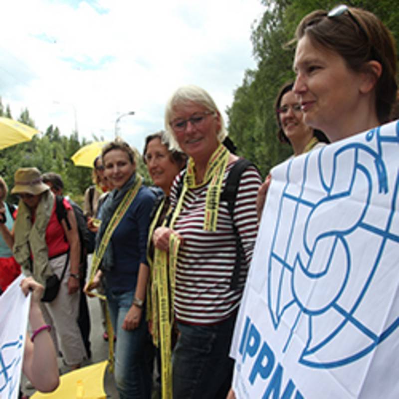 Mitglieder der IPPNW Aachen bei der Menschenkette am 25. Juni 2017, Foto: IPPNW
