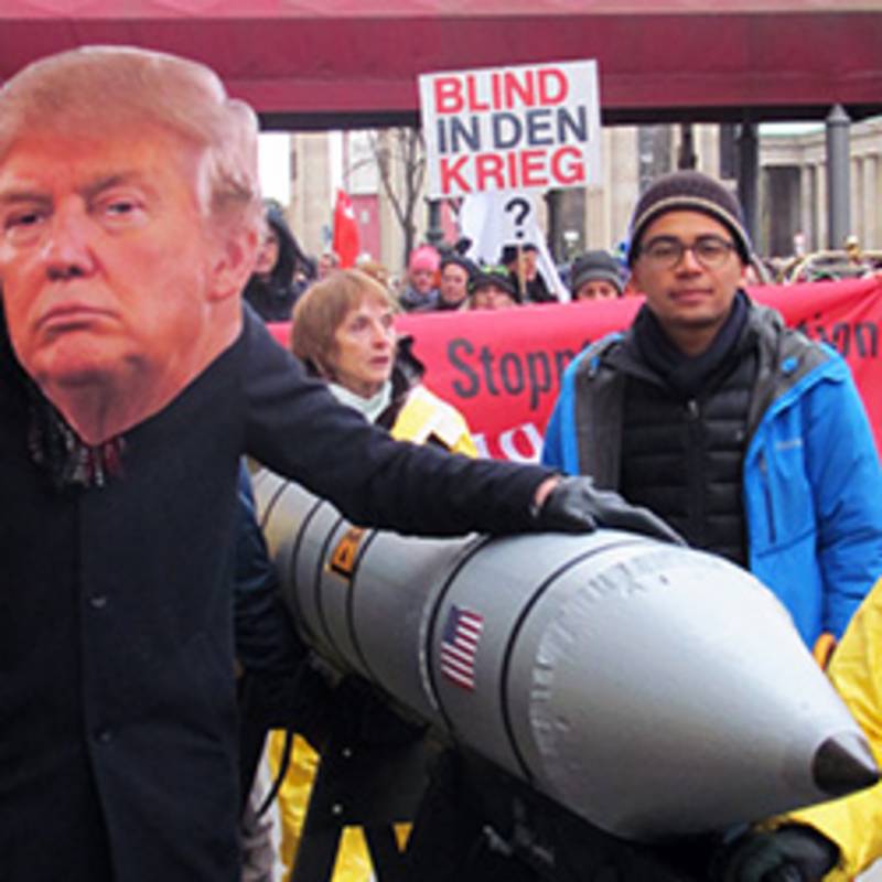Menschenkette gegen Atomwaffen, Berlin 2017. Foto: IPPNW